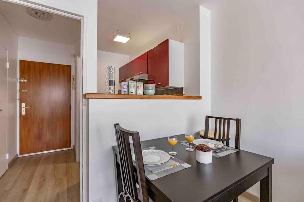Appartement Avec Parking Et Terrasse Metro 7 Et Paris 빌쥐이프 외부 사진